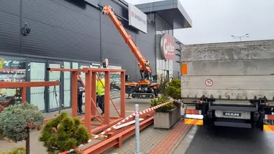Dovoz ocelové konstrukce na stavbu, Suchý bar Ostrava