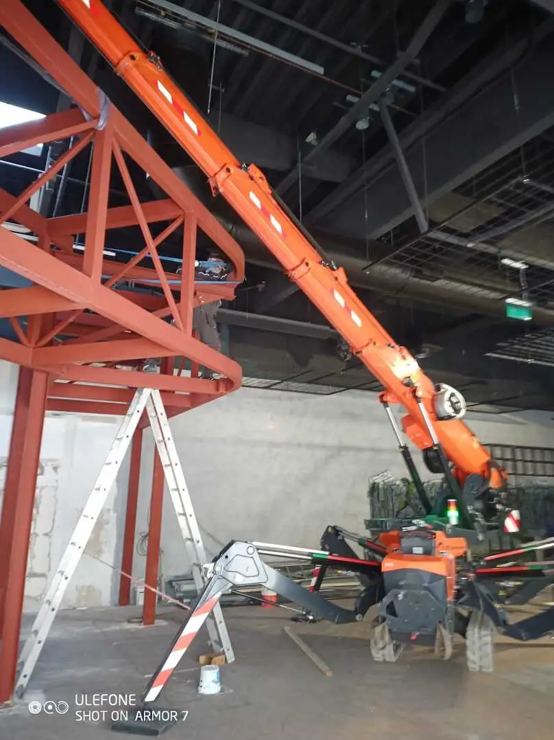 Montáž ocelové konstrukce autojeřábem, Suchý bar Ostrava