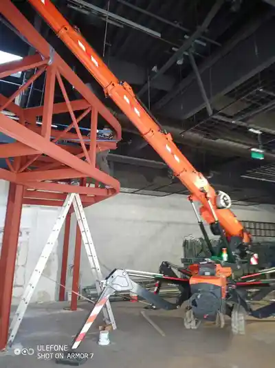 Montáž ocelové konstrukce autojeřábem, Suchý bar Ostrava