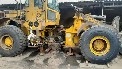 Čelní nakladač Liebherr po opravě