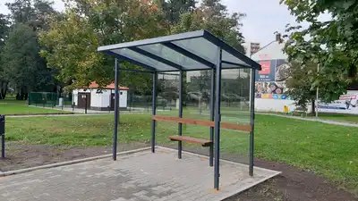 Autobusová zastávka s lavičkou, Bohumín